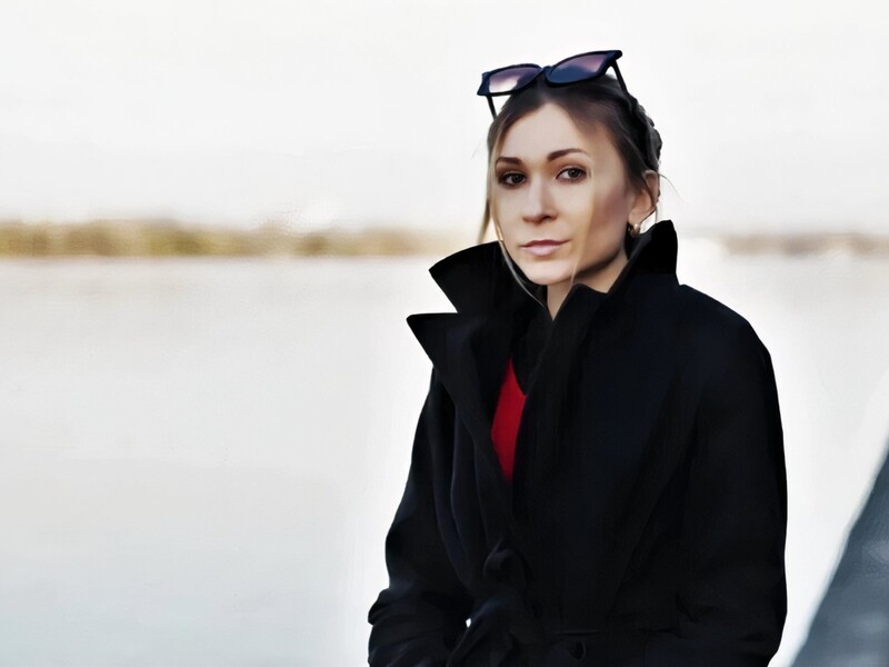 "Зірвала плафон і порізала вени". Свідчення колишнього полоненого про катування журналістки Рощиної в РФ