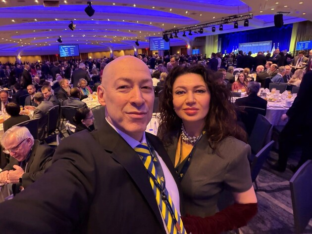 Белгород просит не бить по Киеву, торговля заложниками, речь Трампа об Украине. Стрим Бацман с Гордоном. Трансляция