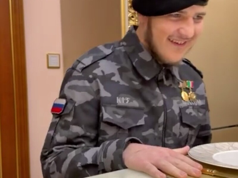 "Воскресший, дон". Кадыров опубликовал видео с сыном Адамом