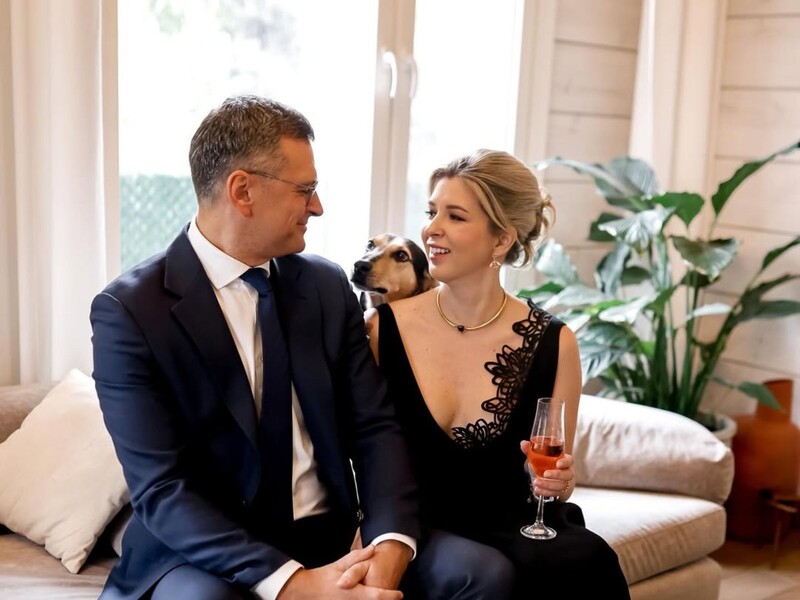 Кулеба после призыва Павелецкой греться вибраторами показал, кто на самом деле греет его в постели