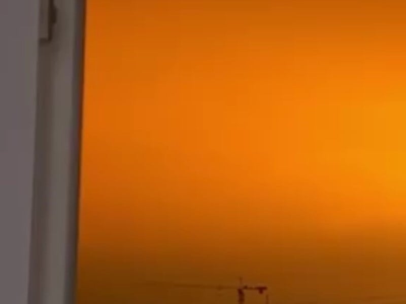 Зарево на весь город. РФ атаковала Одессу, повреждены объект инфраструктуры и бизнес-центр