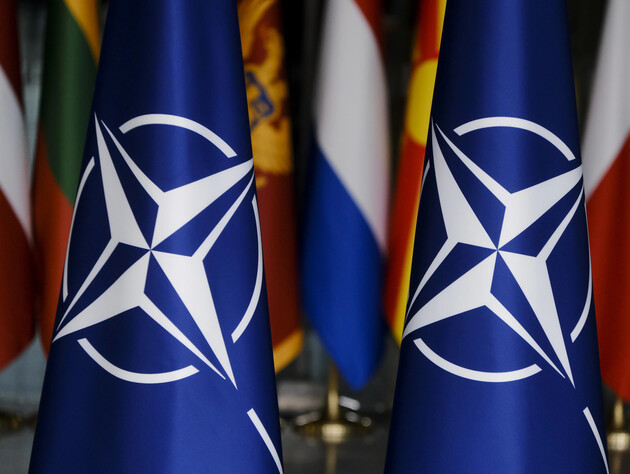 Експосли США при НАТО й колишні генерали закликали Вашингтон не відвертатися від Альянсу