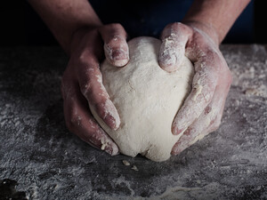 Лучшее тесто на пирожки или булочки. Удачный рецепт, с которым выпечка получится нежной, как облако