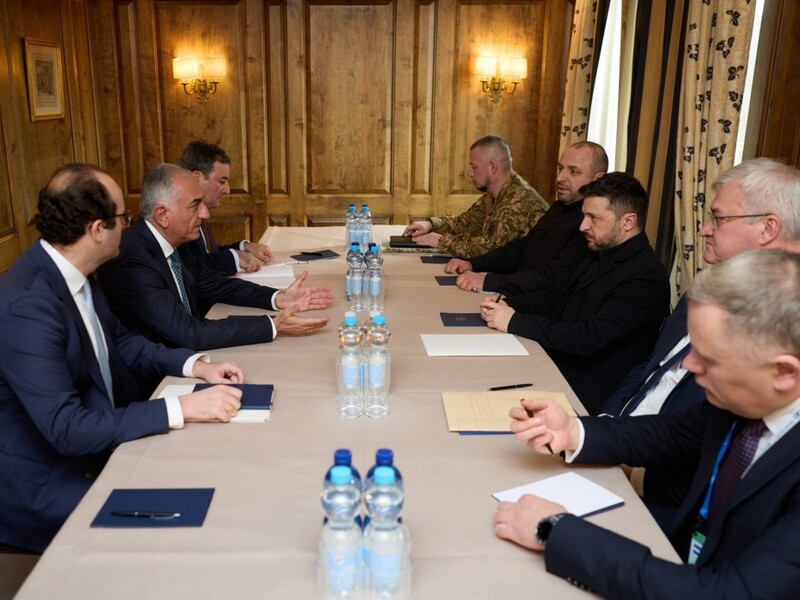 "Украина готова помочь". Зеленский встретился с наследным принцем Ирана Пехлеви