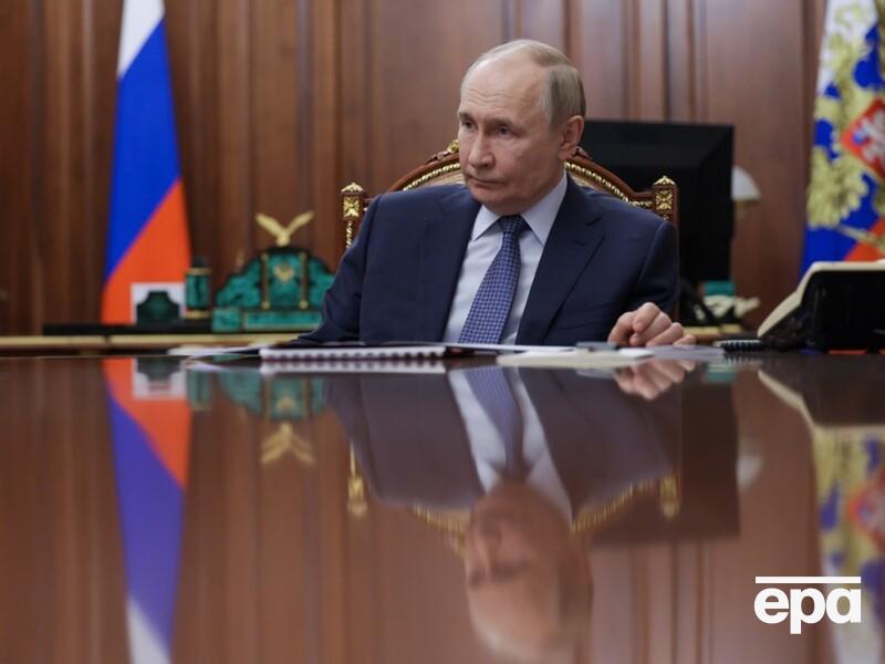 За шість років Кремль скасував карантин для зустрічей із Путіним – ЗМІ