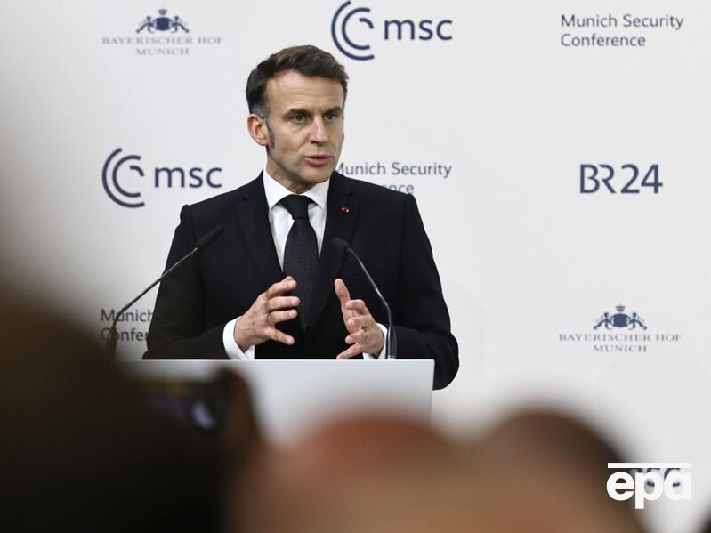 Макрон: Слышу некоторых лидеров, призывающих Украину принять поражение. Это большая стратегическая ошибка