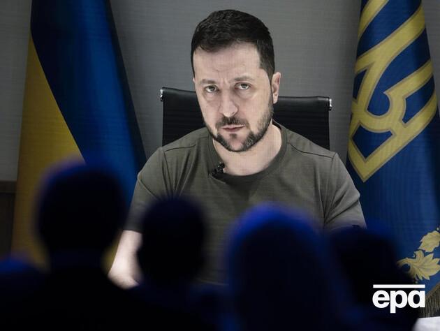 "Контролюємо час". Зеленський заявив, що США обмежували допомогу Україні, щоб вона не перемогла РФ