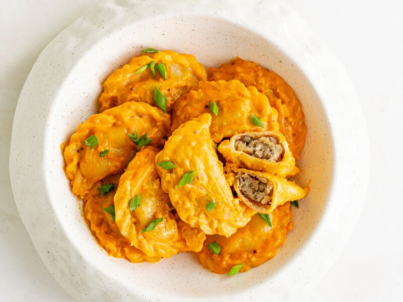 Приготовьте вареники по этому оригинальному рецепту – и получите вкуснейший ужин