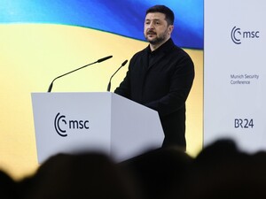 Зеленський пояснив, чому армію України нерозумно тримати поза НАТО