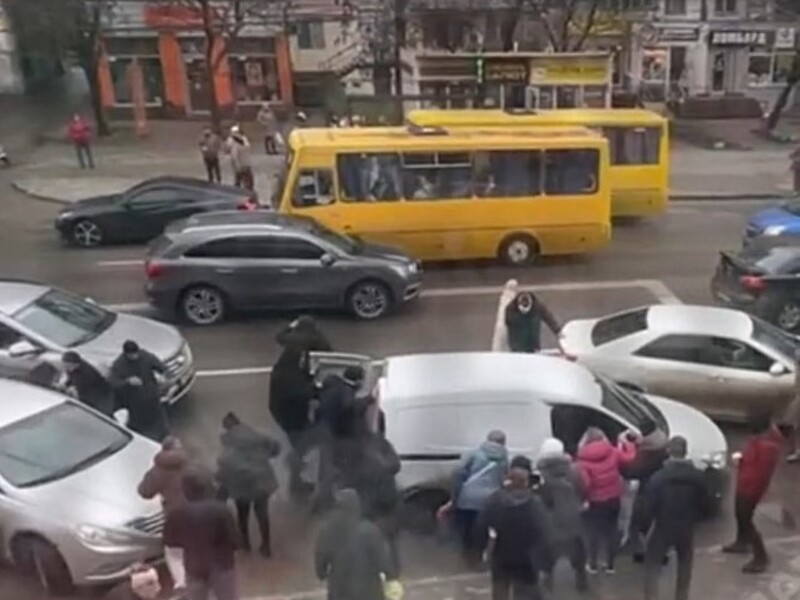 Тілесні ушкодження й хімічні опіки очей. У ТЦК заявили, що проти них в Одесі застосували сльозогінний газ