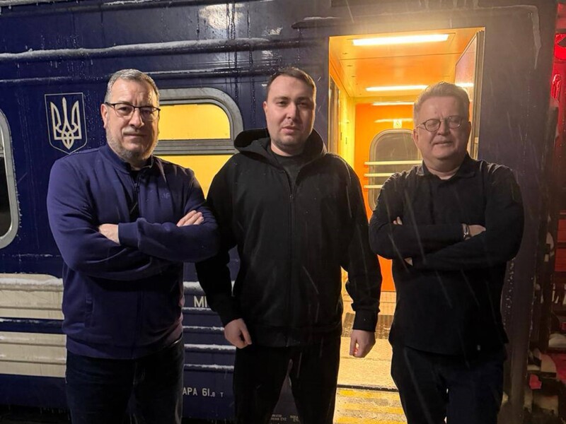 "Будемо обговорювати уроки нашої історії". Українська делегація вирушила до Женеви, Буданов показав фото