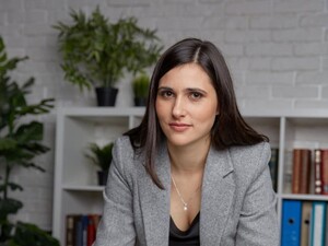 Нардеп Янченко спустя три года после развода показала нового возлюбленного. Кто он