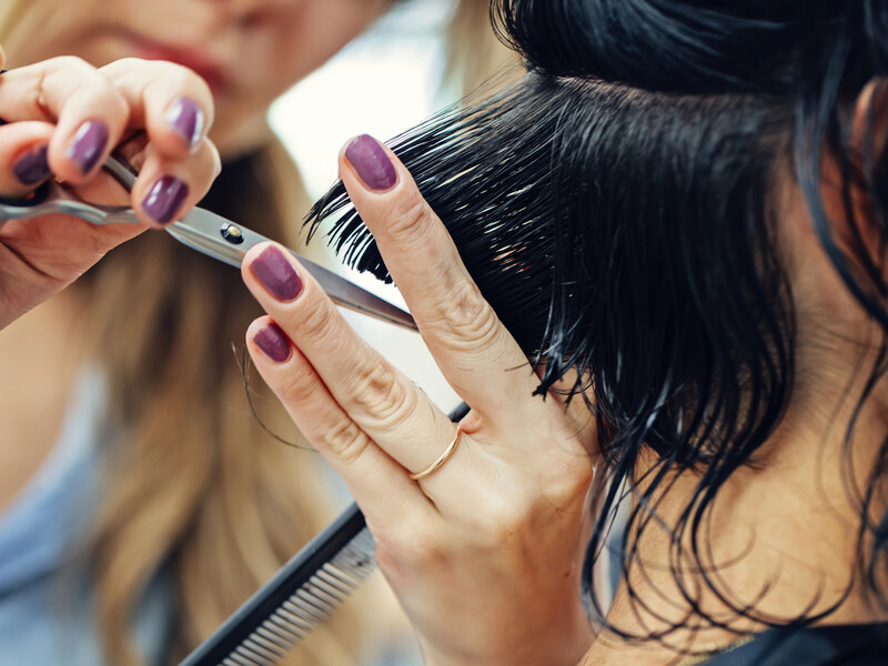 Названа самая трендовая женская стрижка в 2026 году, которая не нуждается в укладке