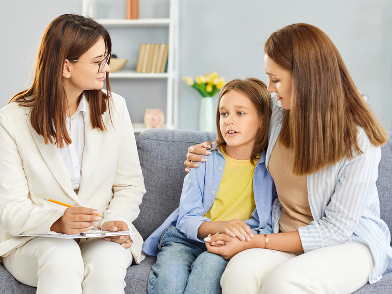 Фонд Ріната Ахметова організовує онлайн-тренінг "Психосоціальна підтримка у громадах під час криз і надзвичайних ситуацій"