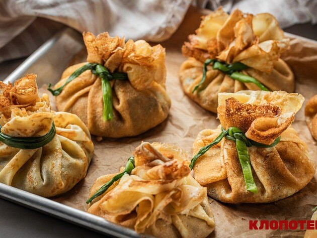 Налисники у вигляді мішечків стануть окрасою будь-якого столу. Покроковий рецепт