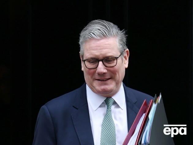 Стармер за пару часов до ареста младшего брата короля Великобритании заявил, что 