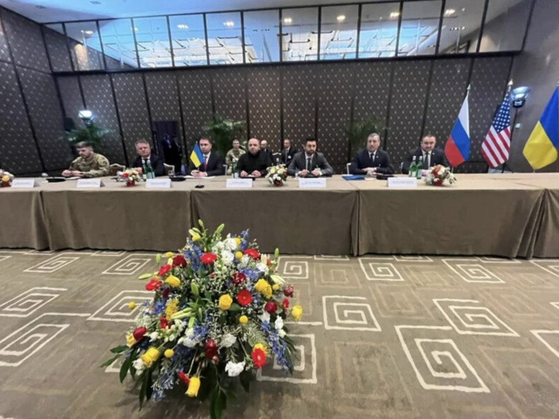 На переговорах щодо завершення війни в Україні знову заговорили про демілітаризовану зону – The New York Times  