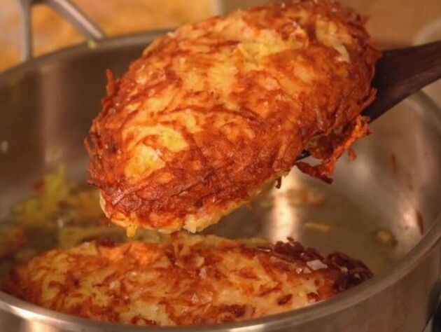 Якщо куряче філе обваляти у тертій картоплі – отримаєте божественно смачну страву. Рецепт