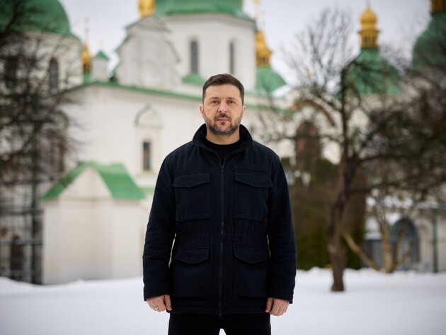 Зеленський звернувся з бункера на Банковій у четверту річницю вторгнення РФ