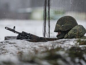 Bloomberg написало, що заважає Путіну найближчим часом розпочати масштабний наступ в Україні