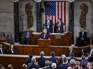 Трамп кілька разів говорив про Україну, виступаючи зі зверненням до Конгресу