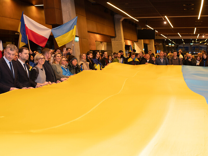 У Гданську відкрили виставку "Маріуполь. Шлях пам'яті та мрії" за партнерства Фонду Ріната Ахметова