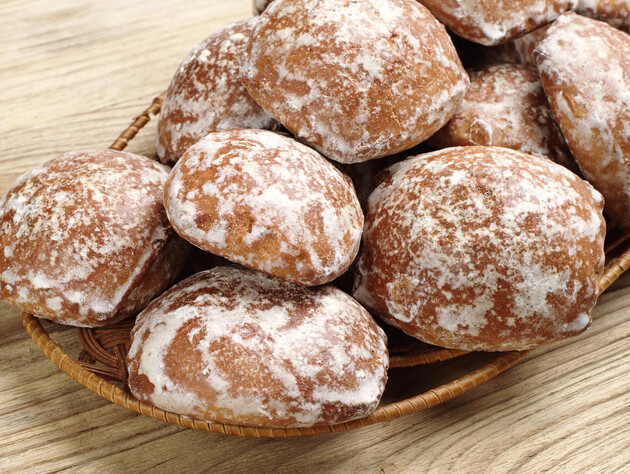 Пухкі, ніжні і солодкі пряники вийдуть, якщо додасте у тісто цей популярний інгредієнт. Рецепт