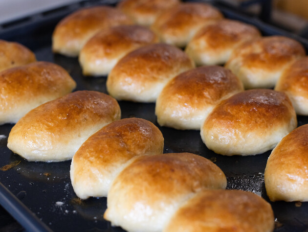 Перевіряйте це на пакуванні та дайте тісту підійти саме за таких умов. Чотири правила ідеальних дріжджових пиріжків