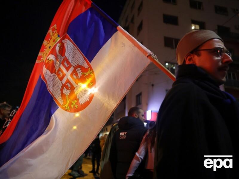 В сербском городе появились граффити с оскорблениями посла Украины