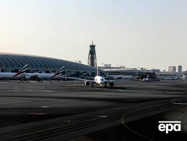 Міжнародний аеропорт в Дубаї зазнав пошкоджень. Пабліки писали, що туди влетів Shahed. Відео