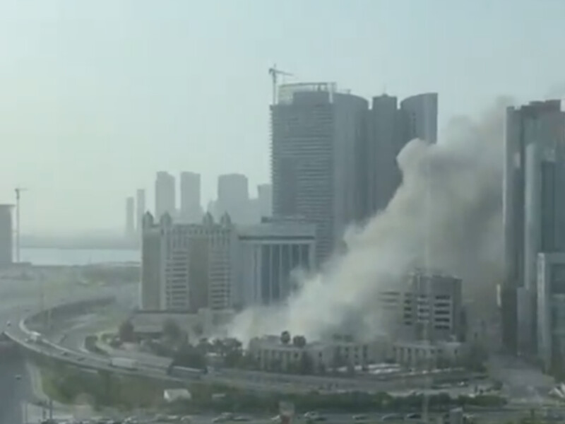 У Бахрейні внаслідок удару Ірану пошкоджено готель. Відео 
