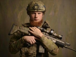 68 дней в окружении без еды и воды, отход с Донбасса, мир в Украине. Интервью Гордона с военнослужащим Стоцким. Видео