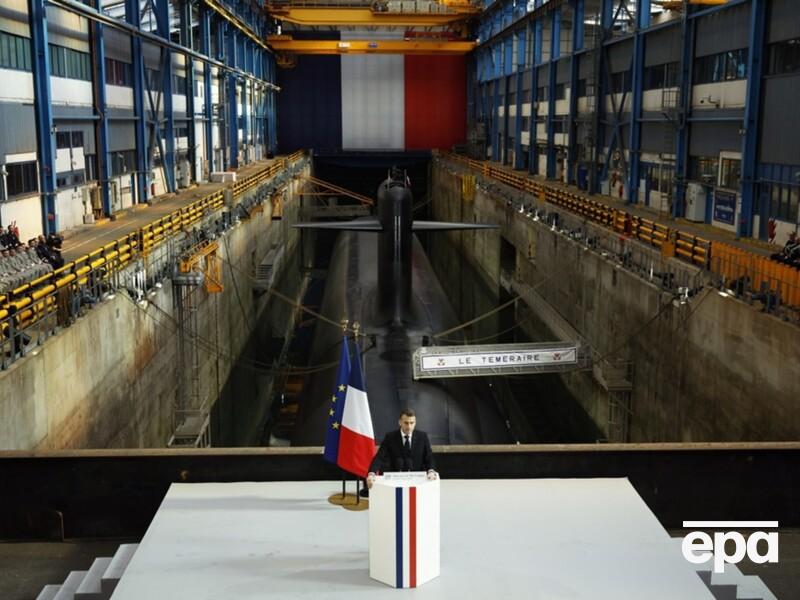 Макрон объявил, что Франция увеличит количество своих ядерных боеголовок