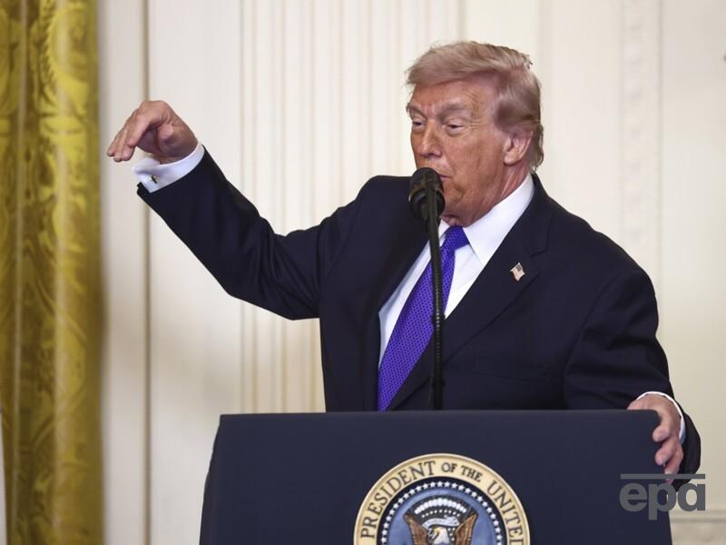 Трамп заявил, что у США – неограниченные запасы оружия, и он может "воевать вечно"