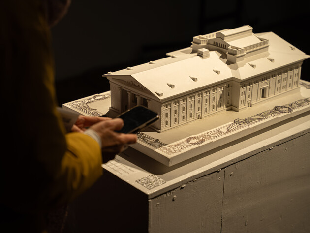 Кожен маріуполець може знайти свій дім. У Львові презентували макет міста, яким воно було до окупації