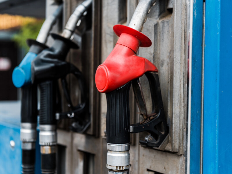 "Схаменіться". Гетманцев звернувся до Антимонопольного комітету через ціни на пальне