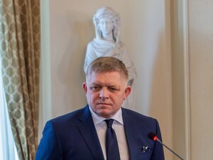 Фіцо заявив, що поки не готовий зустрітися із Зеленським