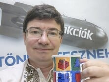 Це ж треба мати таке нахабство. І не розповідайте, що всі іранські посольства мають таке робити