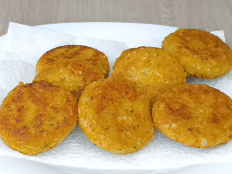 Смешайте это с фаршем – и постные котлеты без мяса, яиц и молока не развалятся. Рецепт