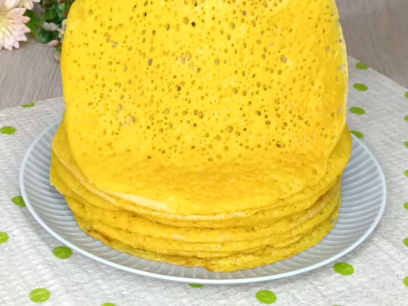 Эти блины получаются невероятно нежные и пышные, а готовятся на воде. Рецепт с секретом