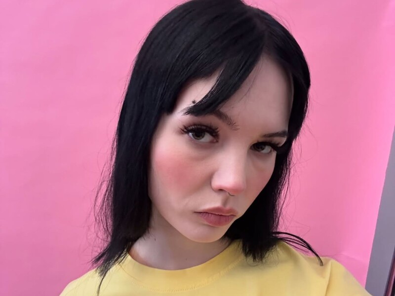 Кажанна после скандального разрыва с Jerry Heil подписала контракт с известным украинским лейблом 