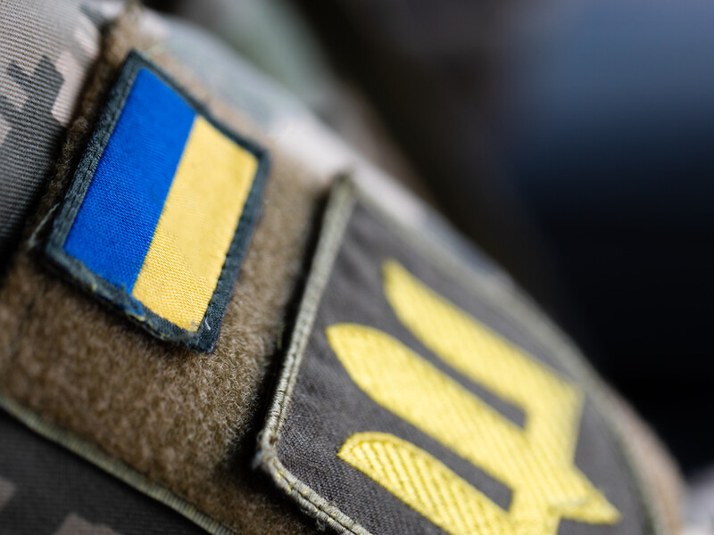 Приблизно сім авто підрізали бус ТЦК, який віз мобілізованого на Волині. Під час нападу чоловіка звільнили