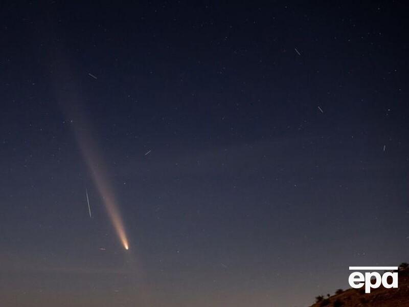 В Германии метеорит пробил крышу дома. Очевидцы приняли его за ракету