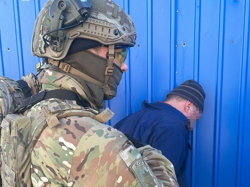 Продавав зброю під виглядом СТО: киянину оголосили про підозру – Офіс генпрокурора