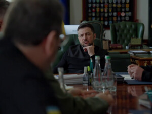 Тристоронні переговори України, США та РФ відкладено. Зеленський пояснив причину