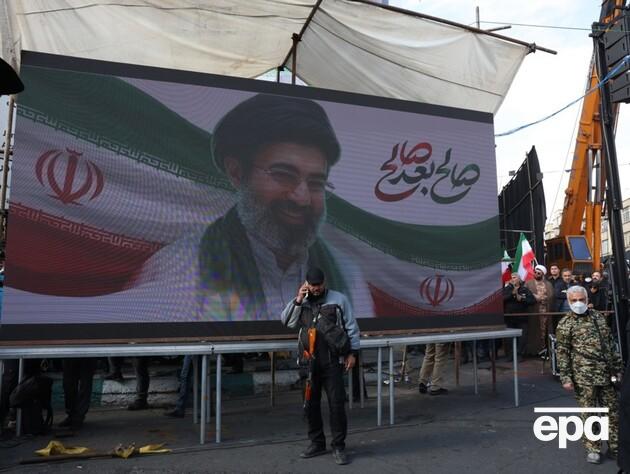 З обранням Хаменеї КВІР може ще більше перетворити Іран на військову державу – Reuters