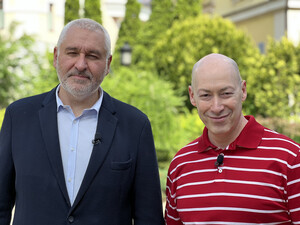 Навіщо Трамп телефонував Путіну, удари балістикою по Москві, втеча Суркова. Інтерв'ю Гордона з Фейгіним. Відео