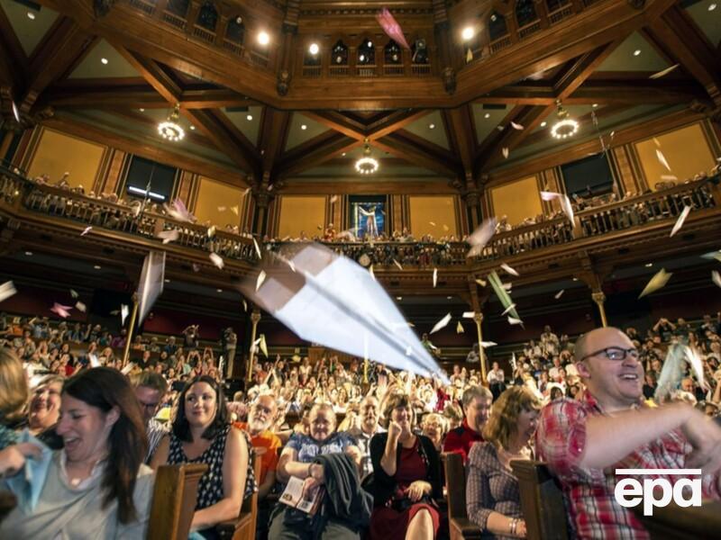 На тлі політики Трампа церемонію нагородження Шнобелівської премії перенесуть у Європу