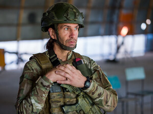 Окружение Путина сдает его, марш военных на Москву, у армии РФ заканчиваются силы. Интервью Бацман с Цезарем. Видео