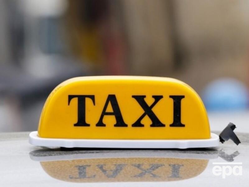 "Автомобільний самозайнятий перевізник". В Україні розробили законопроєкт щодо реформи таксі. Що він передбачає?